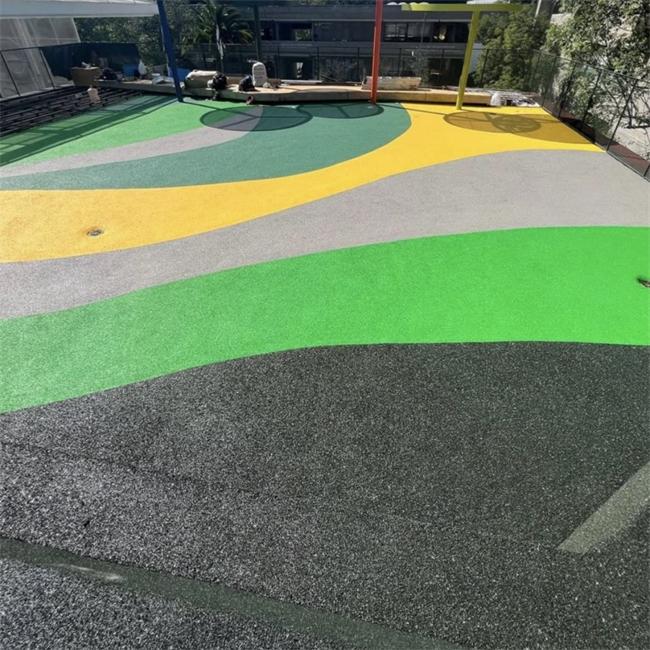 Gr&aacute;nulos de caucho EPDM gris sin azufre