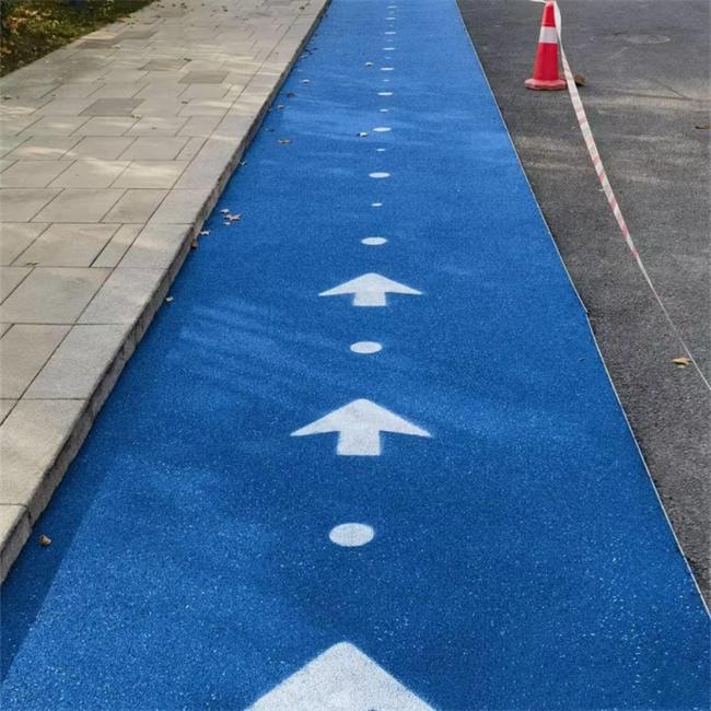حبيبات مطاطية مقاومة للشيخوخة EPDM باللون الأزرق الداكن